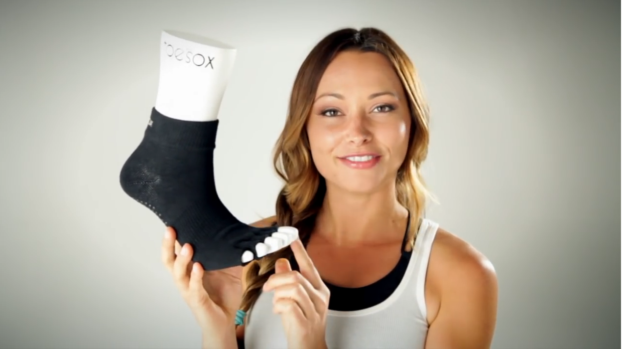 Amazon.com : toesox Non Slip Ankle Half Toe Grip Socks - Grip